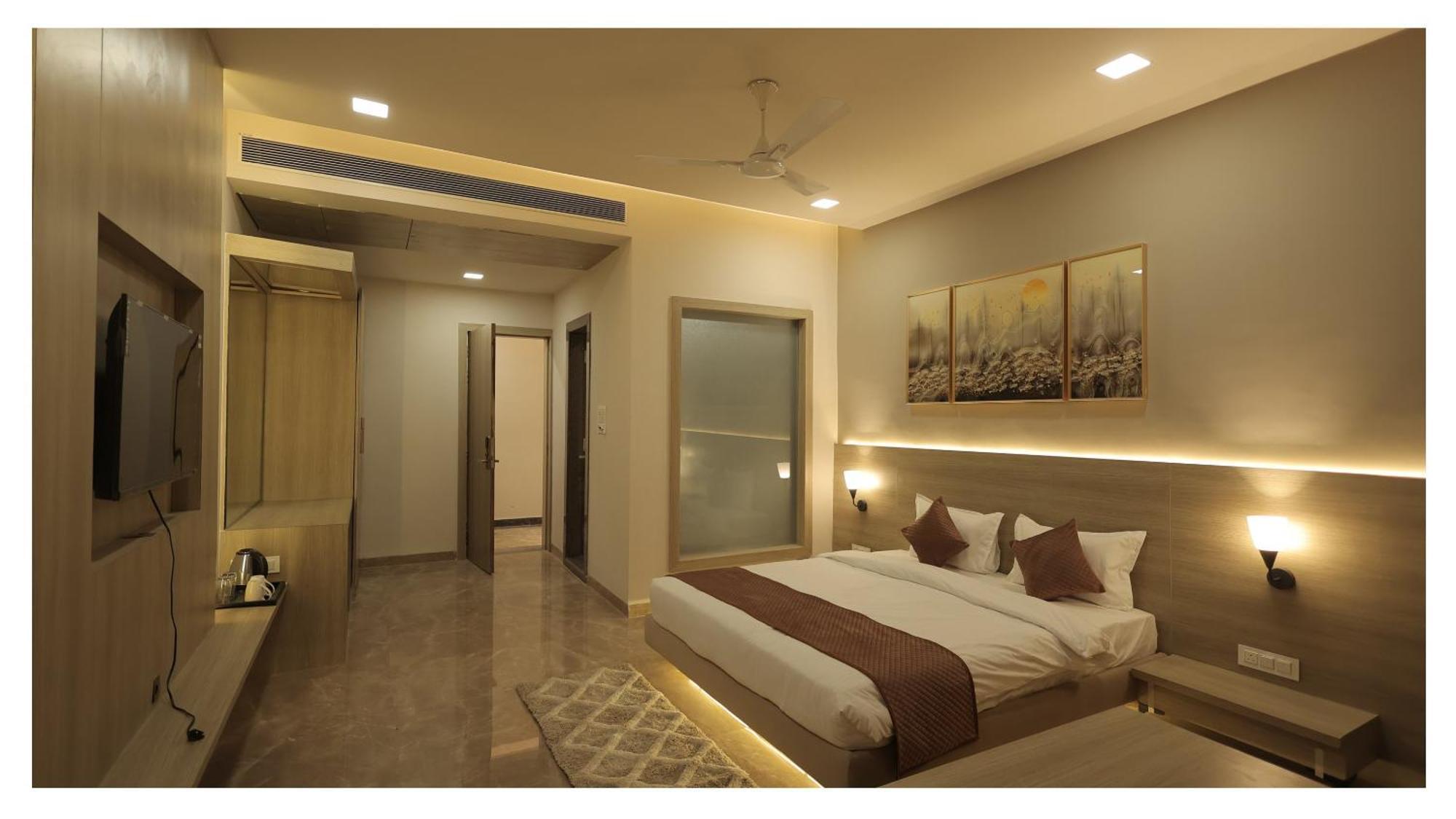 The Riverside Inn Vidisha Exterior photo
